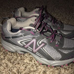 ❤️❤️SOLD❤️❤️New Balance Sneakers Womens